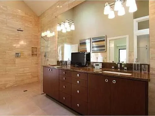 5535 W Idlewood Lane, Atlanta, Georgia 30327, 5 Bedrooms Bedrooms, ,3 BathroomsBathrooms,Residential,Sold,5535 W Idlewood Lane,6710095