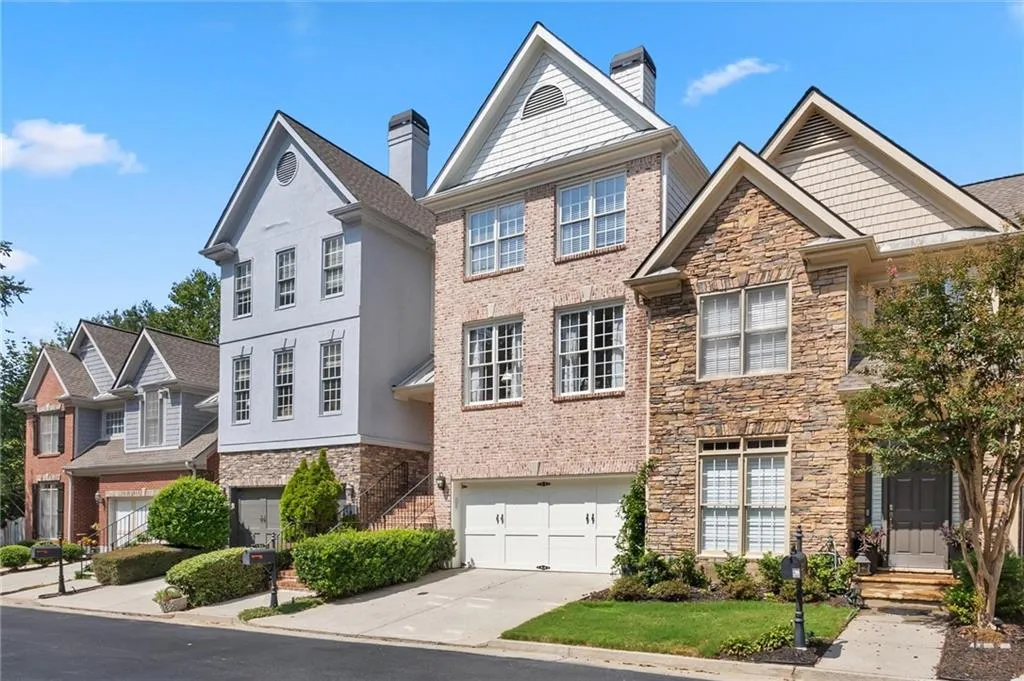 184 Mystic Court, Sandy Springs, Georgia 30342, 3 Bedrooms Bedrooms, 0 ,3 BathroomsBathrooms,Residential,For Sale,184 Mystic Court,7841239