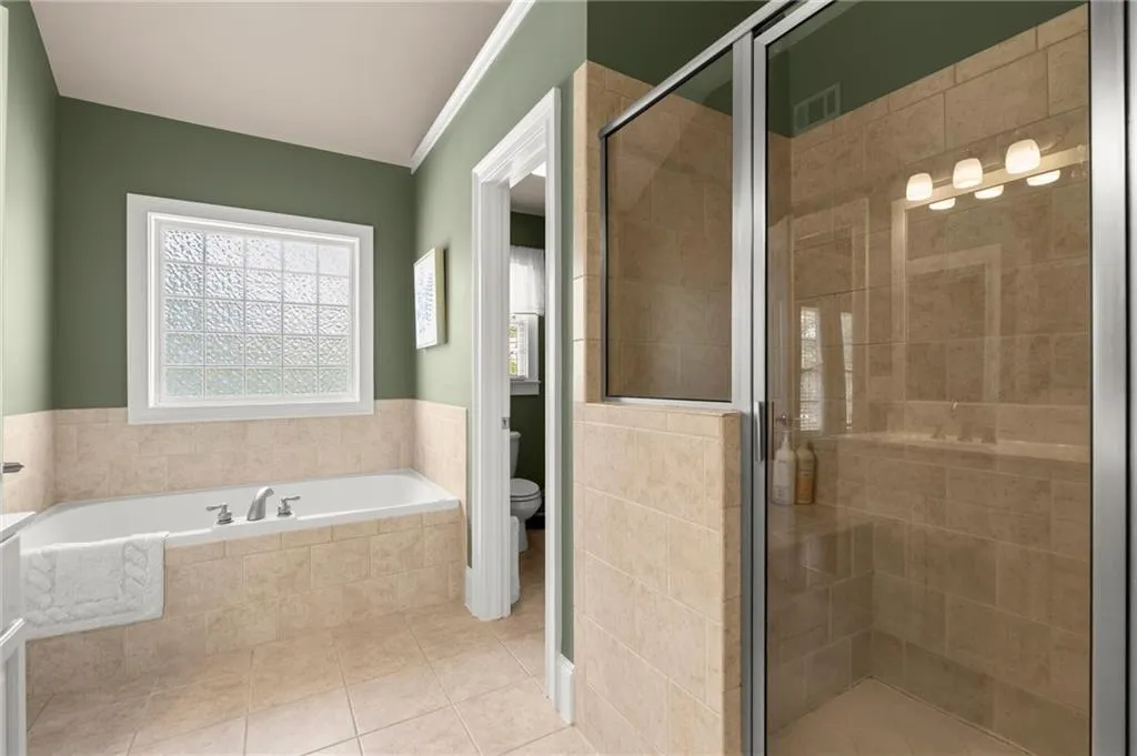 184 Mystic Court, Sandy Springs, Georgia 30342, 3 Bedrooms Bedrooms, 0 ,3 BathroomsBathrooms,Residential,For Sale,184 Mystic Court,7841239