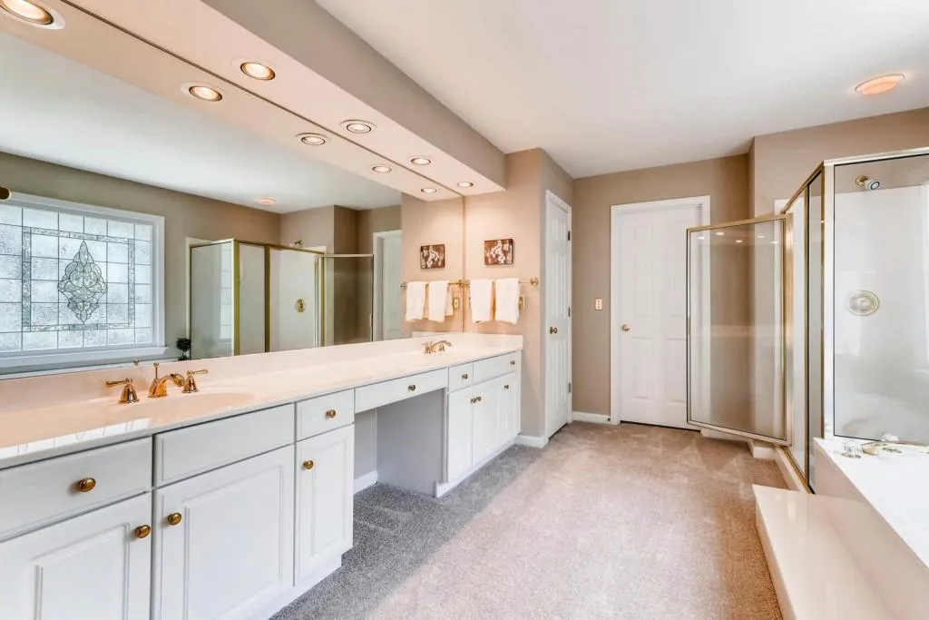 720 Glenridge Close Drive, Atlanta, Georgia 30328, 3 Bedrooms Bedrooms, ,2 BathroomsBathrooms,Residential,Sold,720 Glenridge Close Drive,6059715