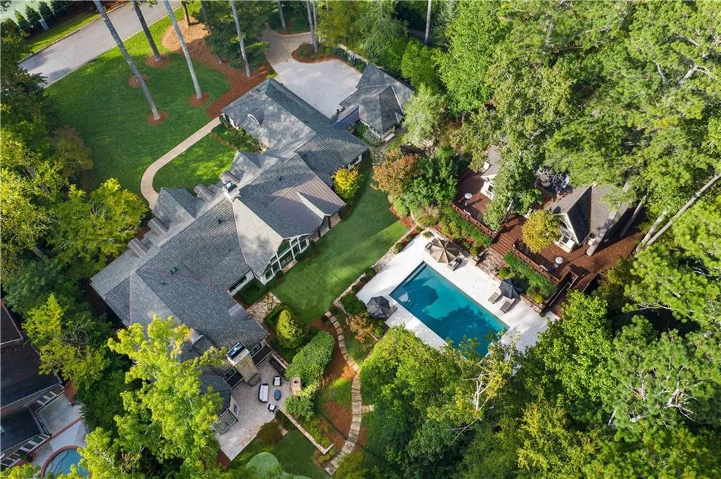 815 N Island Drive, Atlanta, Georgia 30327, 5 Bedrooms Bedrooms, ,4 BathroomsBathrooms,Residential,Sold,815 N Island Drive,6792669