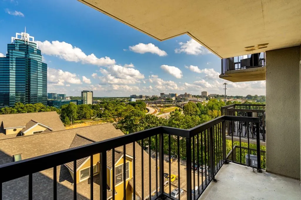 795 Hammond Drive Unit 1004, Sandy Springs, Georgia 30328, 1 Bedroom Bedrooms, ,1 BathroomBathrooms,Residential,Sold,795 Hammond Drive Unit 1004,6790061