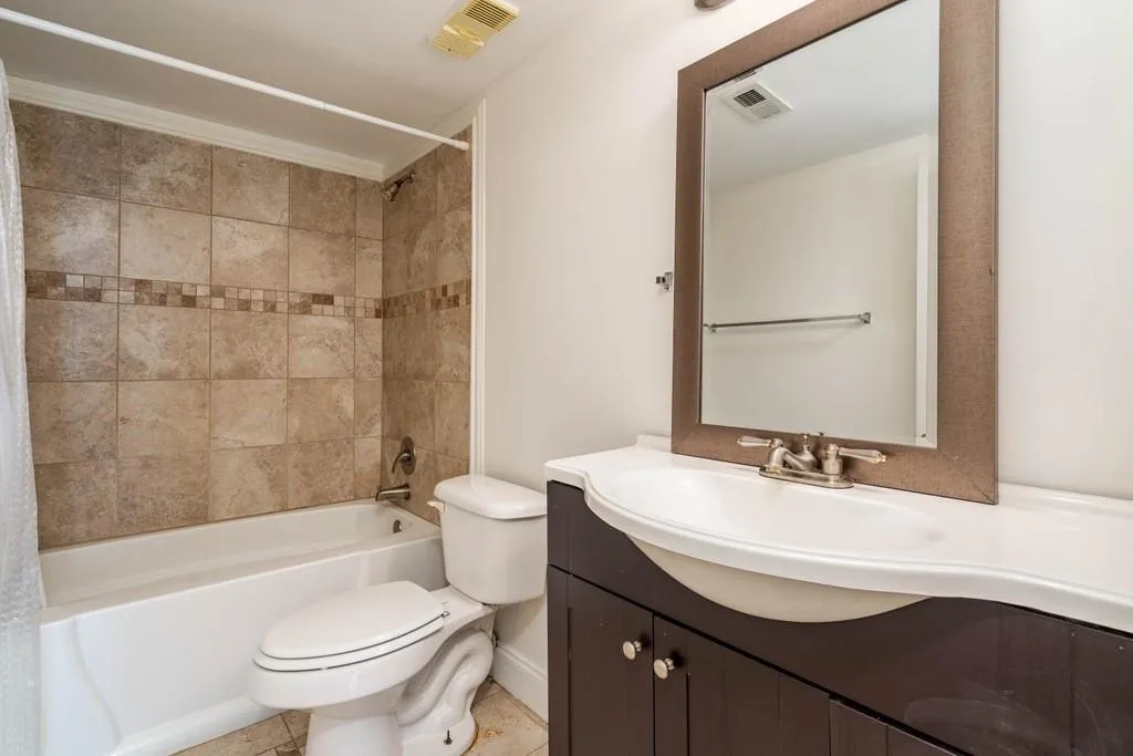 795 Hammond Drive Unit 1004, Sandy Springs, Georgia 30328, 1 Bedroom Bedrooms, ,1 BathroomBathrooms,Residential,Sold,795 Hammond Drive Unit 1004,6790061