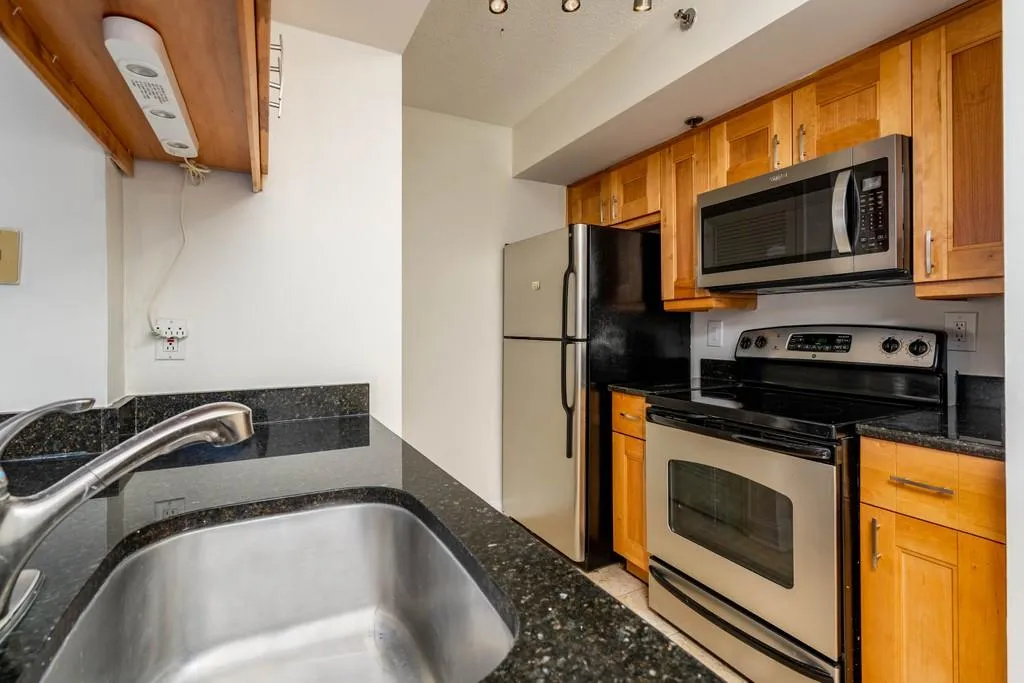 795 Hammond Drive Unit 1004, Sandy Springs, Georgia 30328, 1 Bedroom Bedrooms, ,1 BathroomBathrooms,Residential,Sold,795 Hammond Drive Unit 1004,6790061