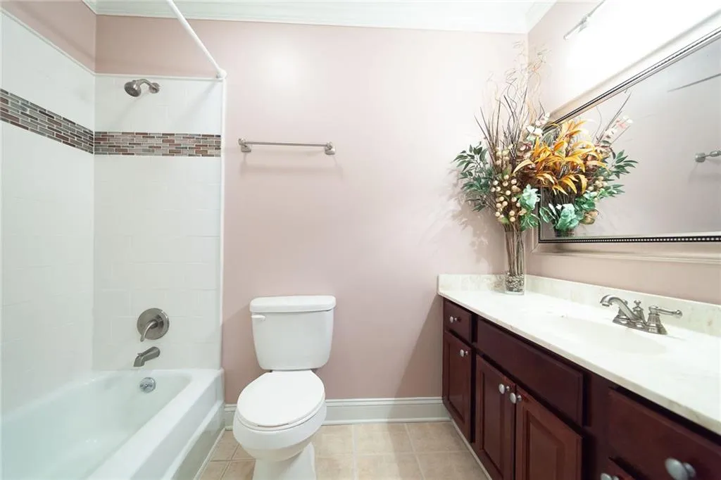 6900 Roswell Road Unit Q14, Atlanta, Georgia 30328, 2 Bedrooms Bedrooms, ,2 BathroomsBathrooms,Residential,Sold,6900 Roswell Road Unit Q14,6047278