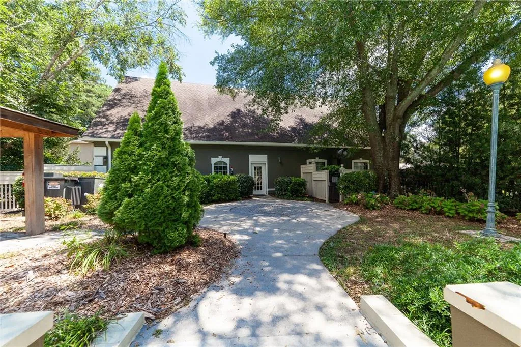 6900 Roswell Road Unit Q14, Atlanta, Georgia 30328, 2 Bedrooms Bedrooms, ,2 BathroomsBathrooms,Residential,Sold,6900 Roswell Road Unit Q14,6047278