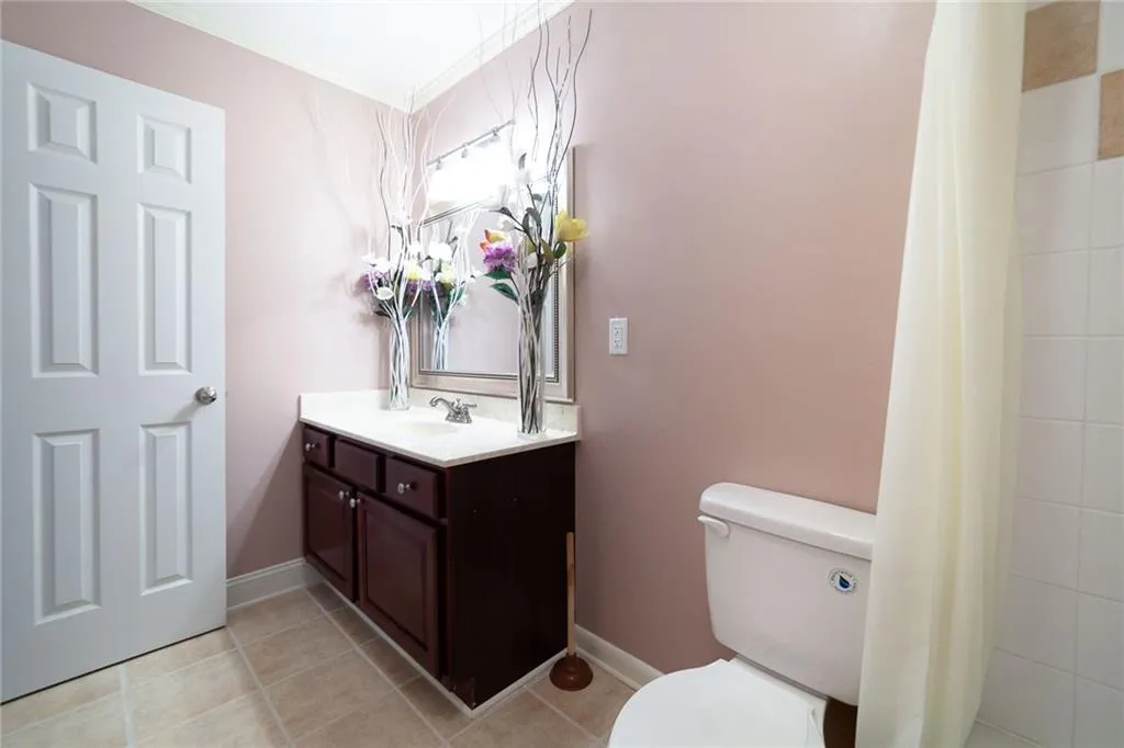 6900 Roswell Road Unit Q14, Atlanta, Georgia 30328, 2 Bedrooms Bedrooms, ,2 BathroomsBathrooms,Residential,Sold,6900 Roswell Road Unit Q14,6047278