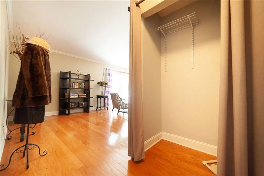 6900 Roswell Road Unit Q14, Atlanta, Georgia 30328, 2 Bedrooms Bedrooms, ,2 BathroomsBathrooms,Residential,Sold,6900 Roswell Road Unit Q14,6047278