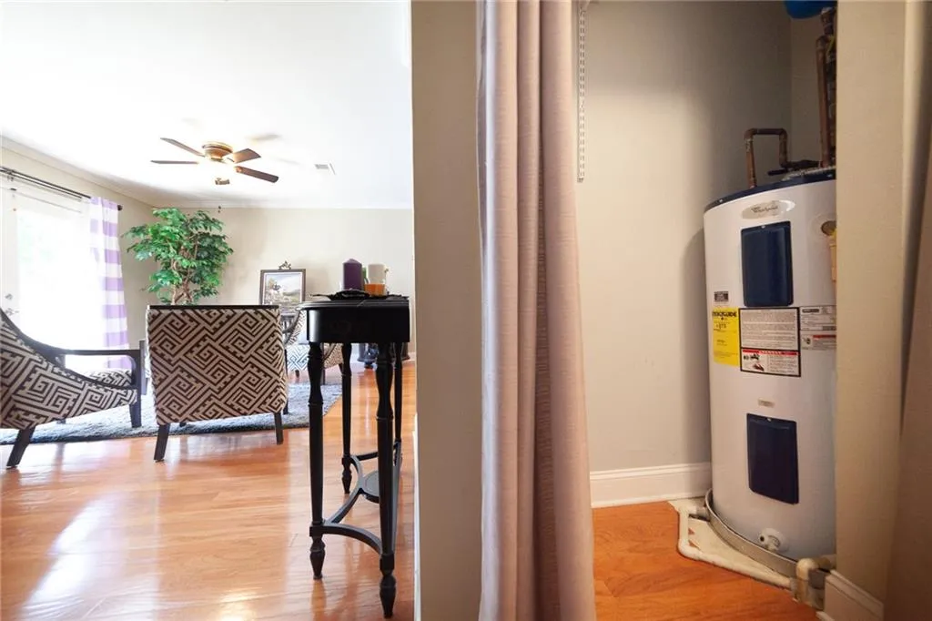 6900 Roswell Road Unit Q14, Atlanta, Georgia 30328, 2 Bedrooms Bedrooms, ,2 BathroomsBathrooms,Residential,Sold,6900 Roswell Road Unit Q14,6047278