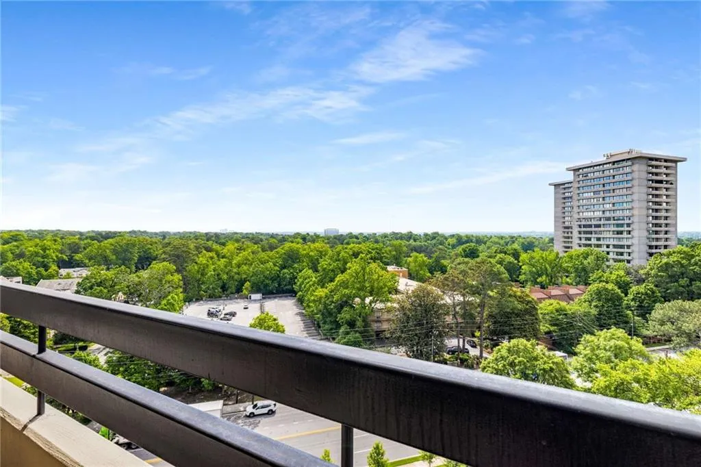 2660 Peachtree Road Nw Unit 13h, Atlanta, Georgia 30305, 2 Bedrooms Bedrooms, ,2 BathroomsBathrooms,Residential,For Sale,2660 Peachtree Road Nw Unit 13h,7659068 2660 Peachtree Road Nw Unit 13h, Atlanta, Georgia 30305, 2 Bedrooms Bedrooms, ,2 BathroomsBathrooms,Residential,For Sale,2660 Peachtree Road Nw Unit 13h,7659068