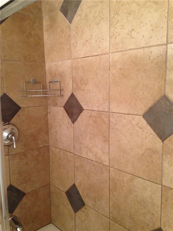 5400 Roswell Road Unit L8, Atlanta, Georgia 30342, 2 Bedrooms Bedrooms, ,2 BathroomsBathrooms,Residential,Sold,5400 Roswell Road Unit L8,5602995