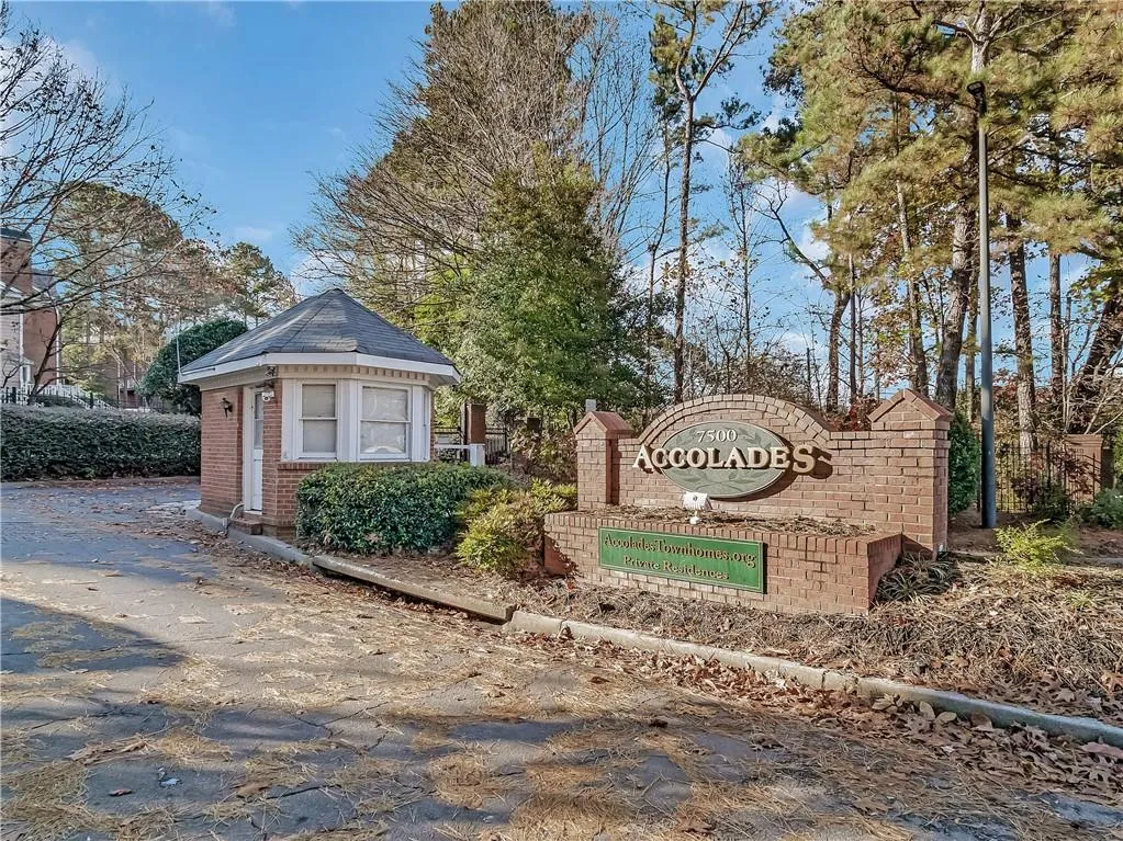 7500 Roswell Road Unit 126, Sandy Springs, Georgia 30350, 3 Bedrooms Bedrooms, ,2 BathroomsBathrooms,Residential,Sold,7500 Roswell Road Unit 126,6973541
