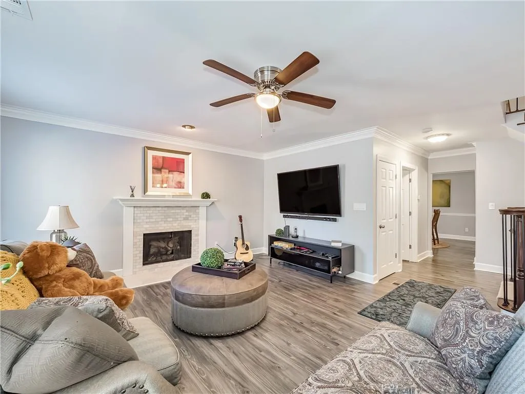 7500 Roswell Road Unit 126, Sandy Springs, Georgia 30350, 3 Bedrooms Bedrooms, ,2 BathroomsBathrooms,Residential,Sold,7500 Roswell Road Unit 126,6973541