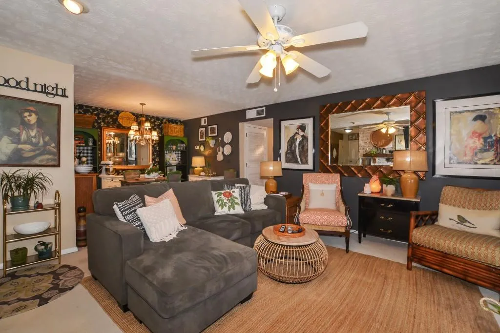 408 Woodcliff Drive, Sandy Springs, Georgia 30350, 2 Bedrooms Bedrooms, ,1 BathroomBathrooms,Residential,Sold,408 Woodcliff Drive,6510843