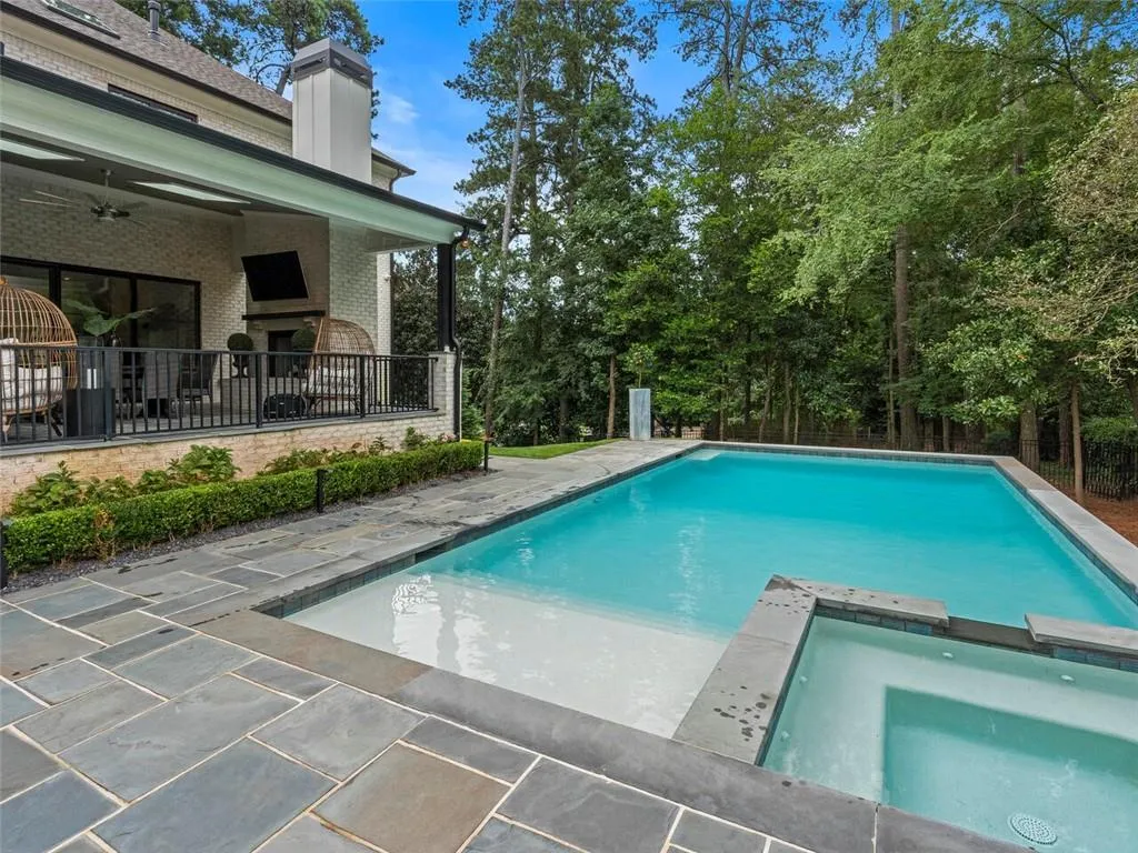 4736 Lake Forrest Drive, Sandy Springs, Georgia 30342, 6 Bedrooms Bedrooms, ,6 BathroomsBathrooms,Residential,Sold,4736 Lake Forrest Drive,6852108