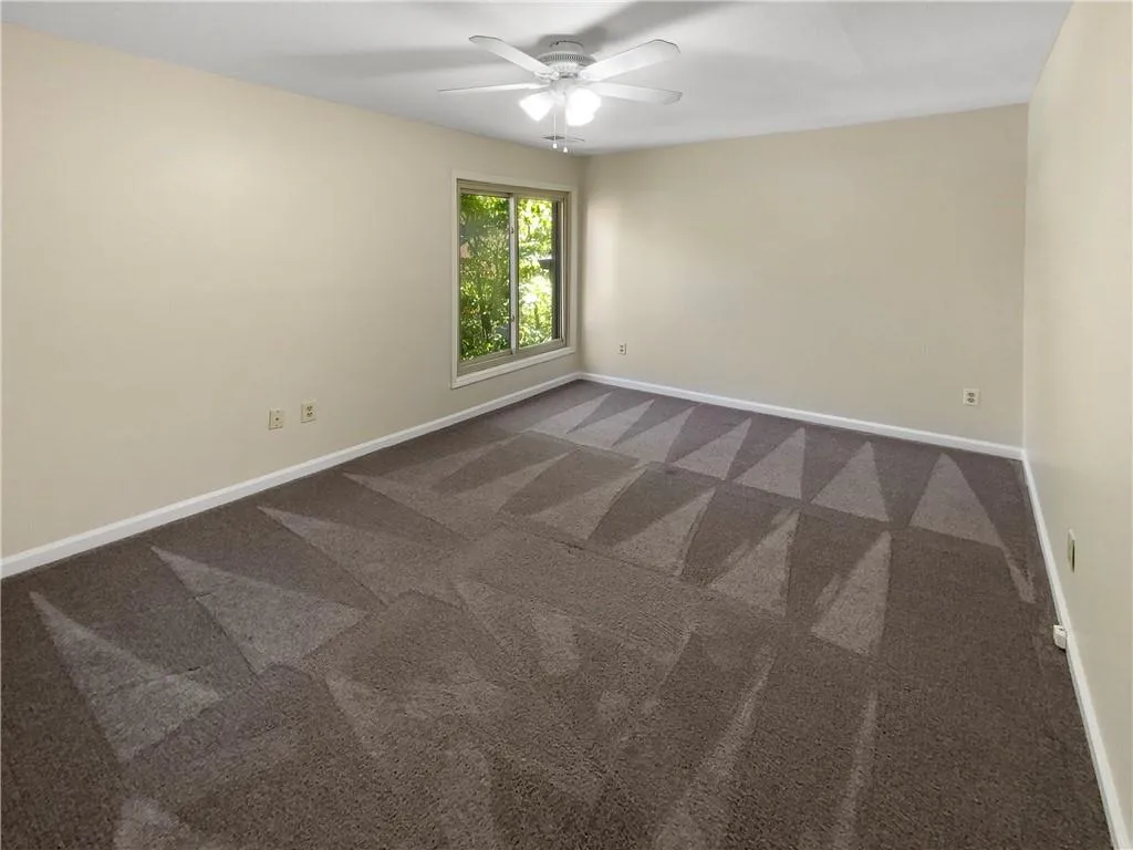 3805 Stonewall Terrace Se Unit 3805, Atlanta, Georgia 30339, 3 Bedrooms Bedrooms, ,2 BathroomsBathrooms,Residential,For Sale,3805 Stonewall Terrace Se Unit 3805,7626276
