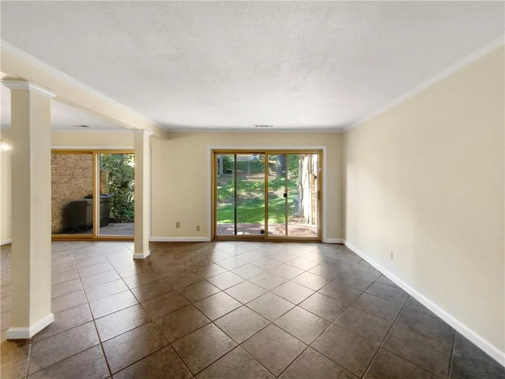 3805 Stonewall Terrace Se Unit 3805, Atlanta, Georgia 30339, 3 Bedrooms Bedrooms, ,2 BathroomsBathrooms,Residential,For Sale,3805 Stonewall Terrace Se Unit 3805,7626276