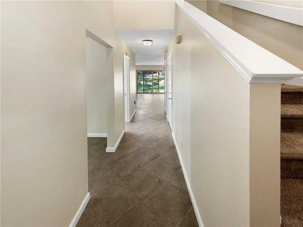 3805 Stonewall Terrace Se Unit 3805, Atlanta, Georgia 30339, 3 Bedrooms Bedrooms, ,2 BathroomsBathrooms,Residential,For Sale,3805 Stonewall Terrace Se Unit 3805,7626276