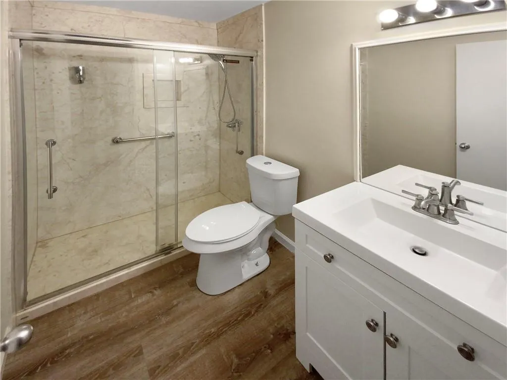 3805 Stonewall Terrace Se Unit 3805, Atlanta, Georgia 30339, 3 Bedrooms Bedrooms, ,2 BathroomsBathrooms,Residential,For Sale,3805 Stonewall Terrace Se Unit 3805,7626276