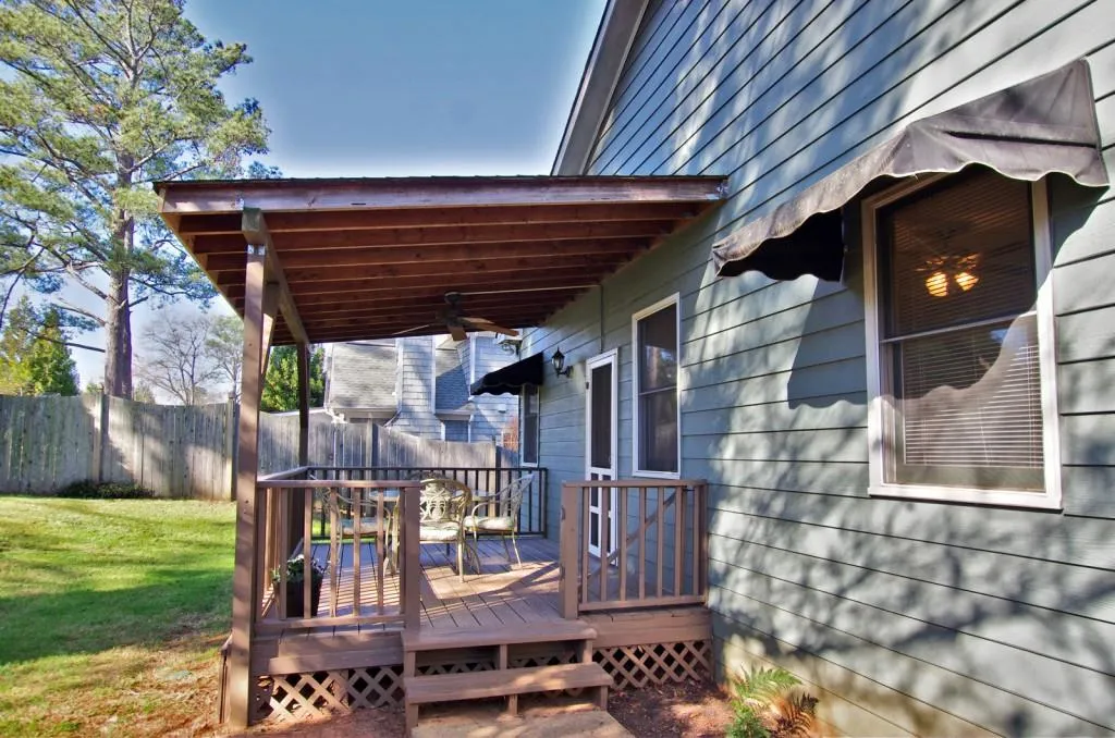 141 Spruell Springs Road, Sandy Springs, Georgia 30342, 3 Bedrooms Bedrooms, ,2 BathroomsBathrooms,Residential,Sold,141 Spruell Springs Road,5885328