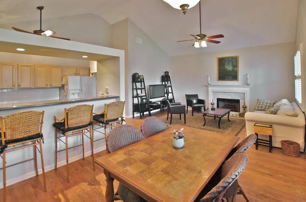 141 Spruell Springs Road, Sandy Springs, Georgia 30342, 3 Bedrooms Bedrooms, ,2 BathroomsBathrooms,Residential,Sold,141 Spruell Springs Road,5885328