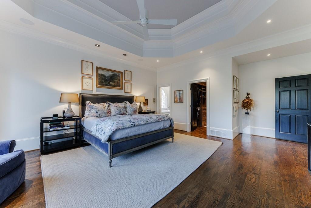 Another primary suite view