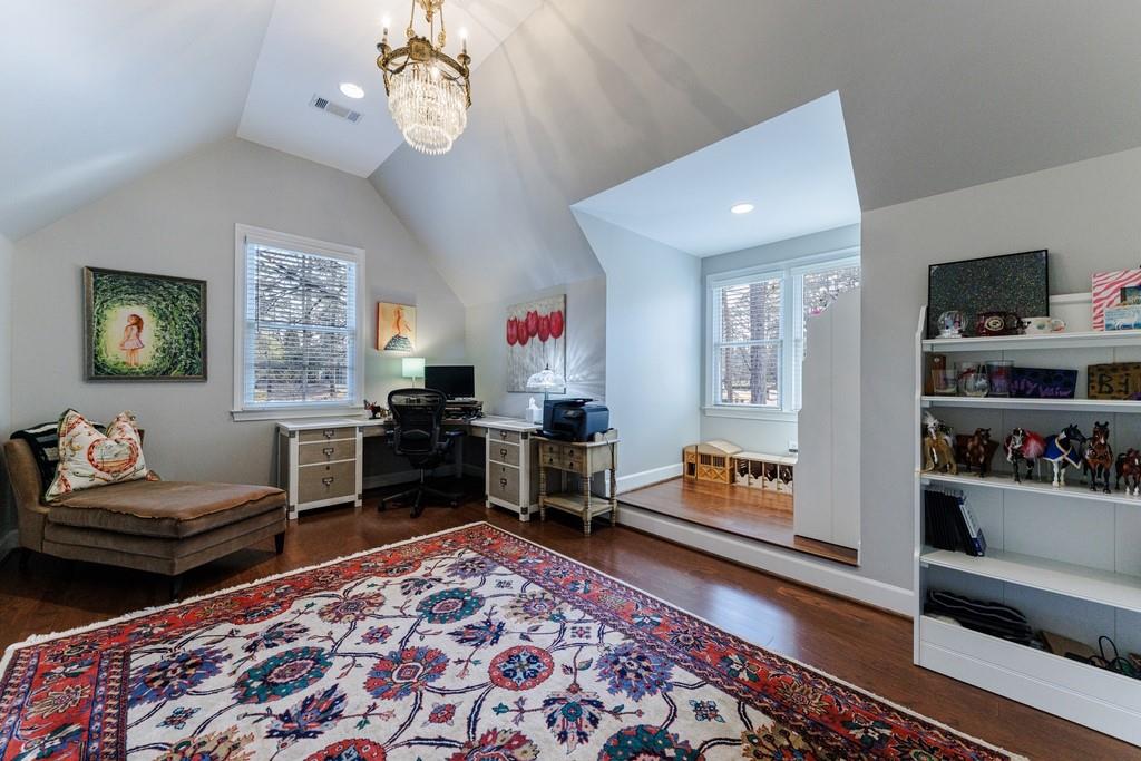 Office/bedroom with walk in closet