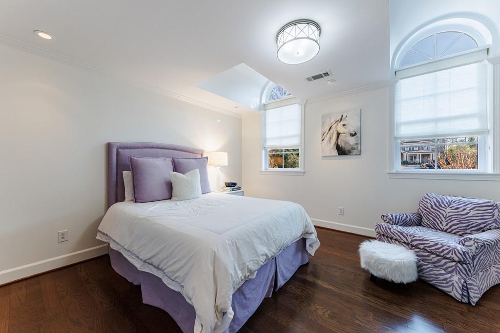 Another upstairs bedroom with jack and jill bath