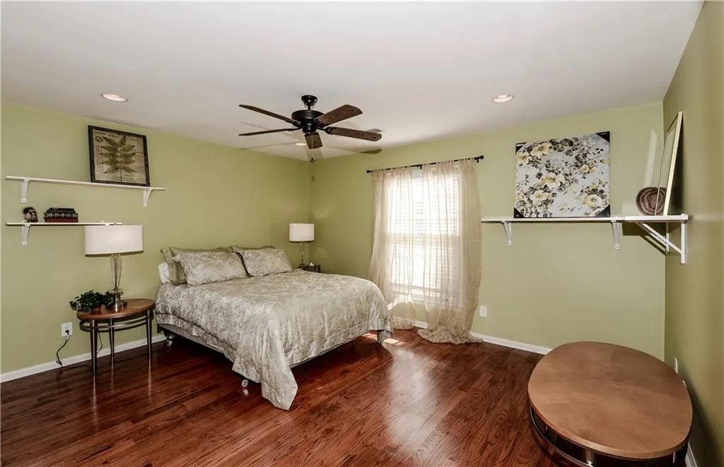 413 The North Chace, Atlanta, Georgia 30328, 4 Bedrooms Bedrooms, ,3 BathroomsBathrooms,Residential,Sold,413 The North Chace,5898599