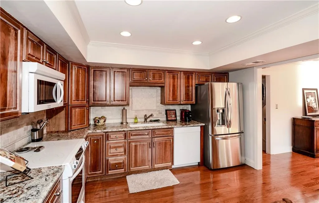 413 The North Chace, Atlanta, Georgia 30328, 4 Bedrooms Bedrooms, ,3 BathroomsBathrooms,Residential,Sold,413 The North Chace,5898599