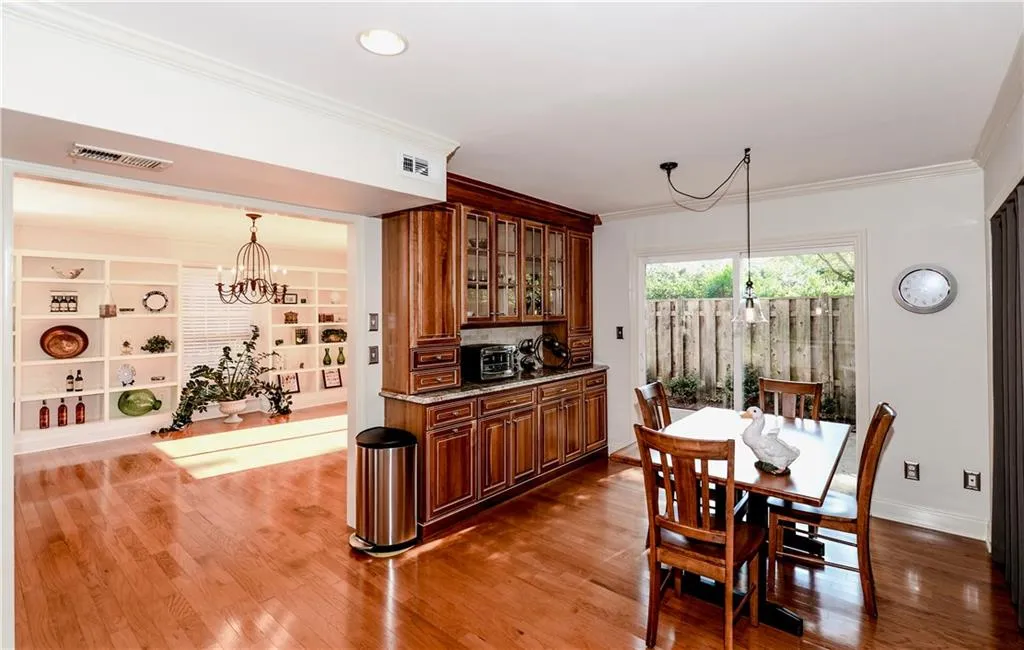 413 The North Chace, Atlanta, Georgia 30328, 4 Bedrooms Bedrooms, ,3 BathroomsBathrooms,Residential,Sold,413 The North Chace,5898599