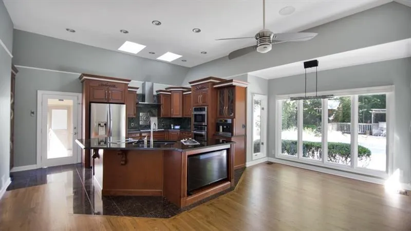 229 N Mill Road, Sandy Springs, Georgia 30328, 3 Bedrooms Bedrooms, ,3 BathroomsBathrooms,Residential,Sold,229 N Mill Road,6671535