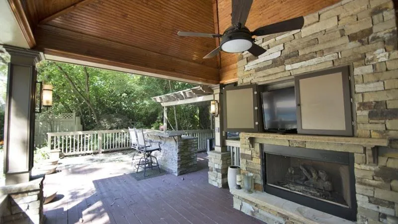 229 N Mill Road, Sandy Springs, Georgia 30328, 3 Bedrooms Bedrooms, ,3 BathroomsBathrooms,Residential,Sold,229 N Mill Road,6671535