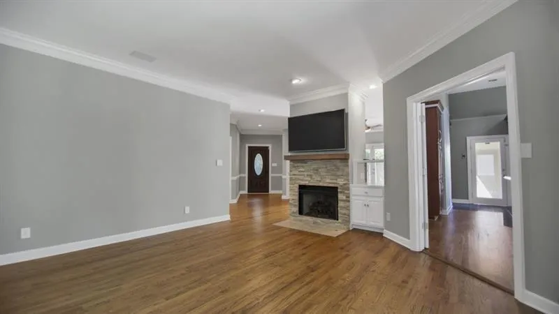 229 N Mill Road, Sandy Springs, Georgia 30328, 3 Bedrooms Bedrooms, ,3 BathroomsBathrooms,Residential,Sold,229 N Mill Road,6671535