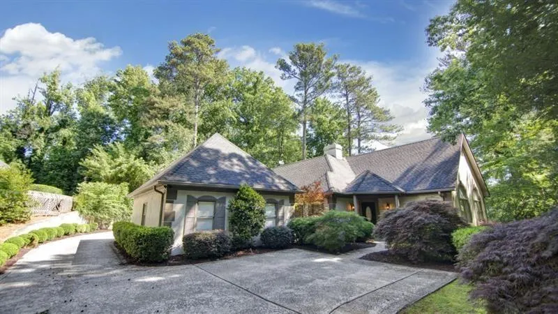 229 N Mill Road, Sandy Springs, Georgia 30328, 3 Bedrooms Bedrooms, ,3 BathroomsBathrooms,Residential,Sold,229 N Mill Road,6671535