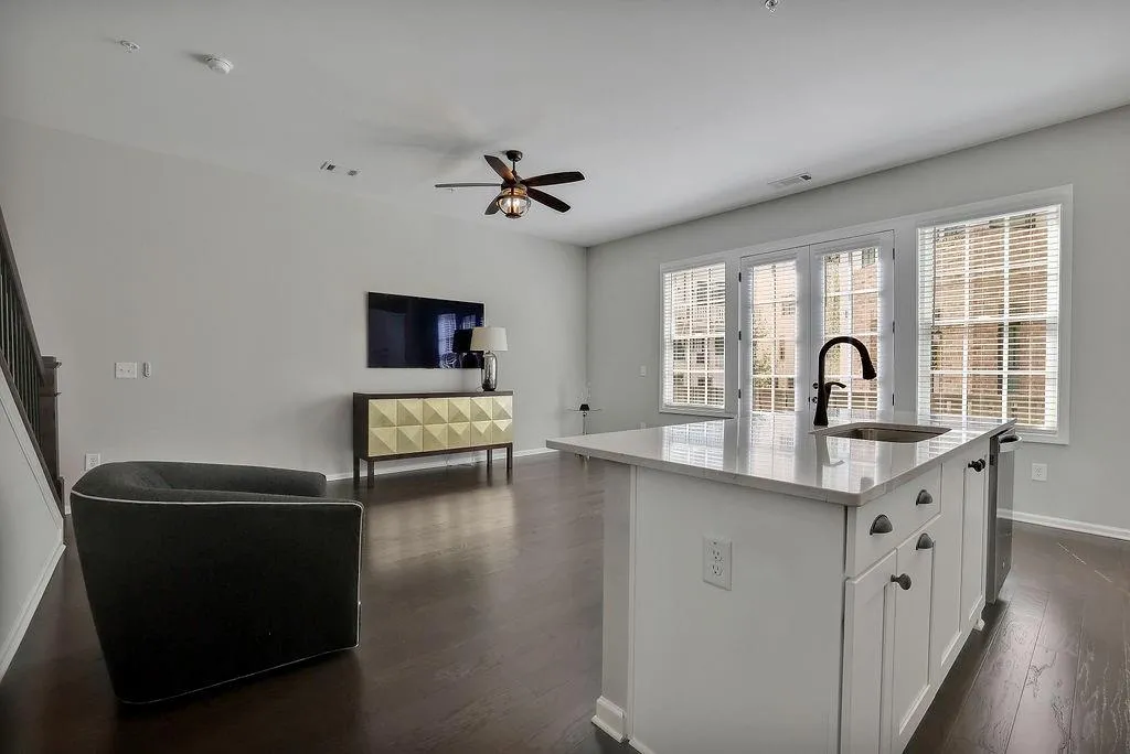6828 Prelude Drive, Sandy Springs, Georgia 30328, 1 Bedroom Bedrooms, ,1 BathroomBathrooms,Residential,Sold,6828 Prelude Drive,7100999