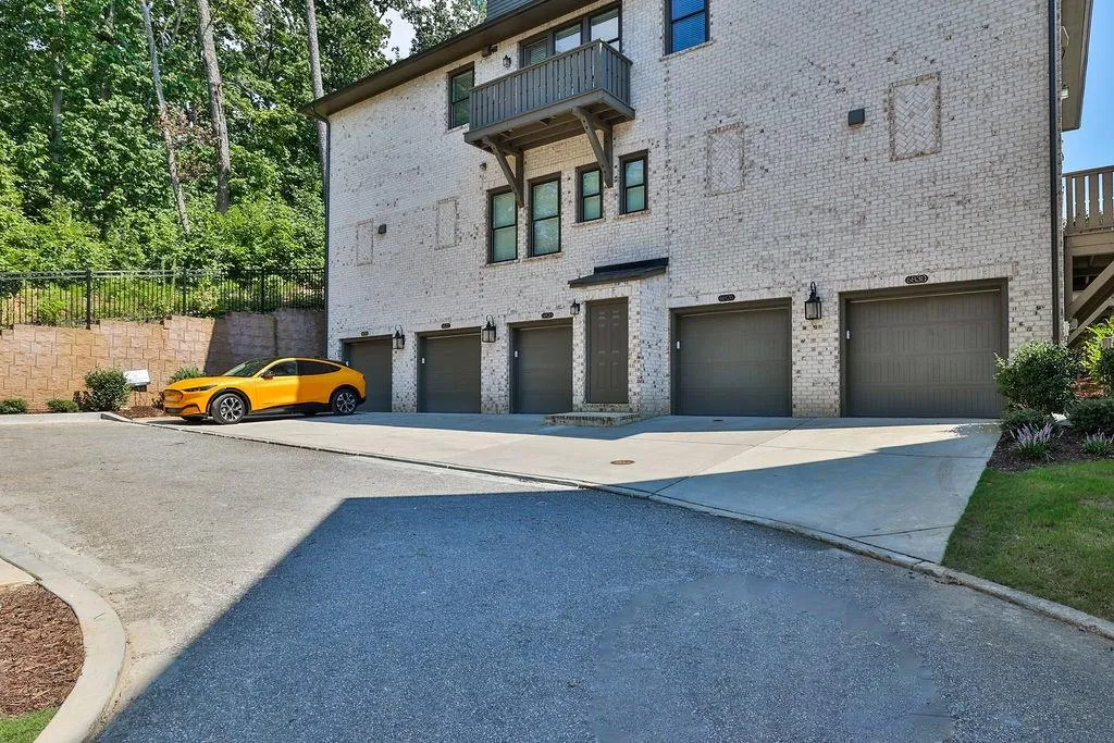 6828 Prelude Drive, Sandy Springs, Georgia 30328, 1 Bedroom Bedrooms, ,1 BathroomBathrooms,Residential,Sold,6828 Prelude Drive,7100999