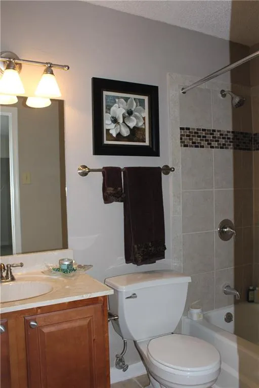 6900 Roswell Road Unit M2, Atlanta, Georgia 30328, 3 Bedrooms Bedrooms, ,2 BathroomsBathrooms,Residential,Sold,6900 Roswell Road Unit M2,5807222