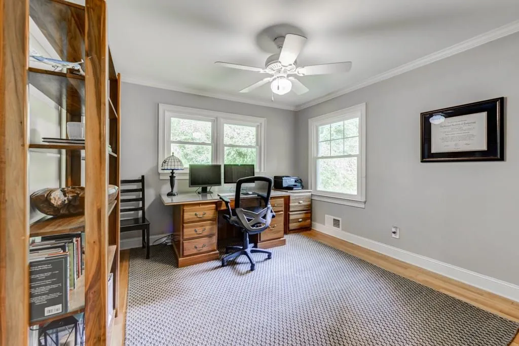 31 W Belle Isle Road Ne, Atlanta, Georgia 30342, 3 Bedrooms Bedrooms, ,2 BathroomsBathrooms,Residential,Sold,31 W Belle Isle Road Ne,6045600