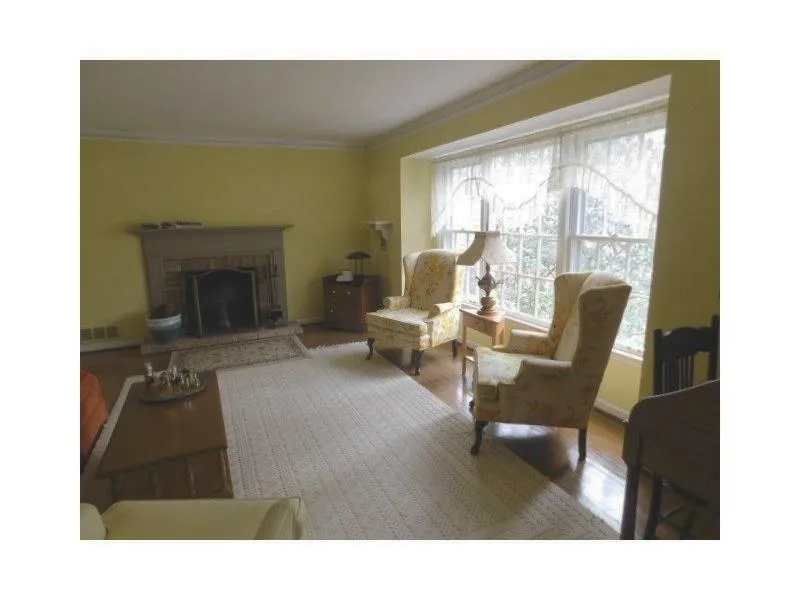 535 Tanacrest Circle, Sandy Springs, Georgia 30328, 4 Bedrooms Bedrooms, ,3 BathroomsBathrooms,Residential,Sold,535 Tanacrest Circle,5943732