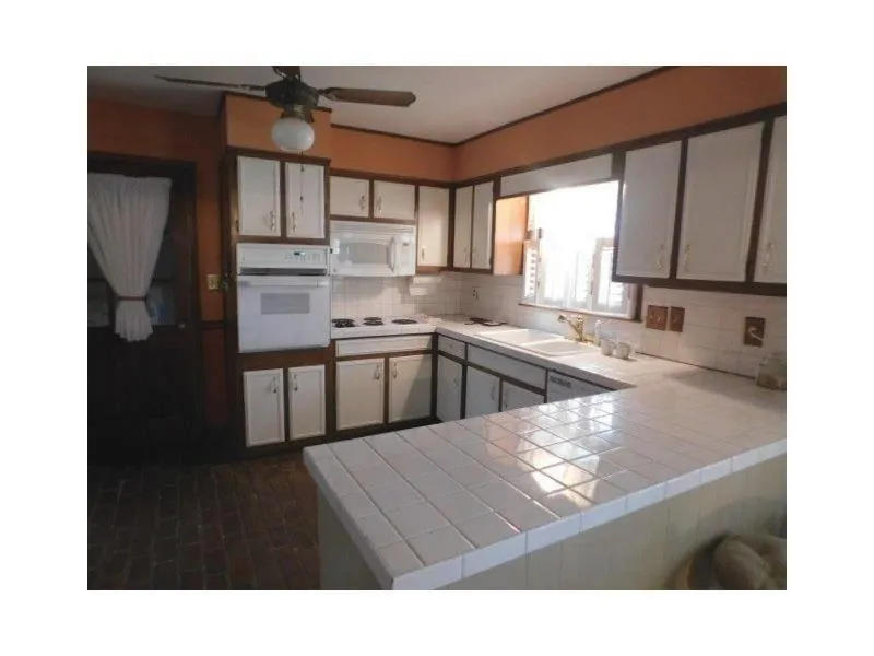 535 Tanacrest Circle, Sandy Springs, Georgia 30328, 4 Bedrooms Bedrooms, ,3 BathroomsBathrooms,Residential,Sold,535 Tanacrest Circle,5943732