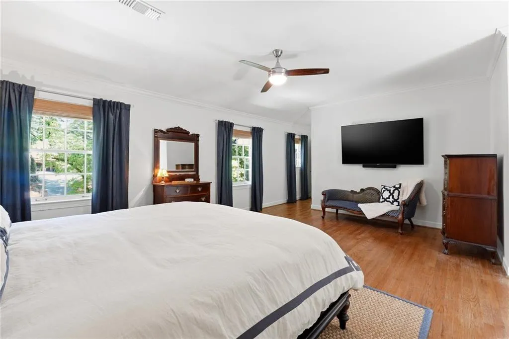 705 E Northway Lane, Atlanta, Georgia 30342, 3 Bedrooms Bedrooms, ,3 BathroomsBathrooms,Residential,For Sale,705 E Northway Lane,7754711
