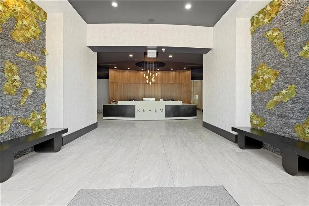 3324 Peachtree Road Ne Unit 2108, Atlanta, Georgia 30326, 1 Bedroom Bedrooms, ,1 BathroomBathrooms,Residential,For Sale,3324 Peachtree Road Ne Unit 2108,7634270