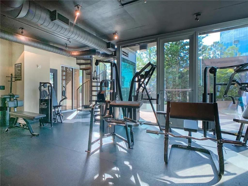 3324 Peachtree Road Ne Unit 2108, Atlanta, Georgia 30326, 1 Bedroom Bedrooms, ,1 BathroomBathrooms,Residential,For Sale,3324 Peachtree Road Ne Unit 2108,7634270