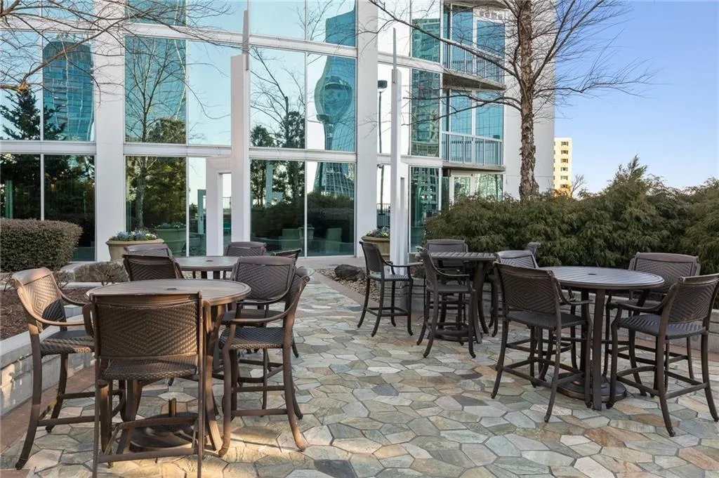 3324 Peachtree Road Ne Unit 2108, Atlanta, Georgia 30326, 1 Bedroom Bedrooms, ,1 BathroomBathrooms,Residential,For Sale,3324 Peachtree Road Ne Unit 2108,7634270