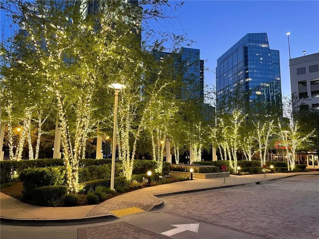 3324 Peachtree Road Ne Unit 2108, Atlanta, Georgia 30326, 1 Bedroom Bedrooms, ,1 BathroomBathrooms,Residential,For Sale,3324 Peachtree Road Ne Unit 2108,7634270