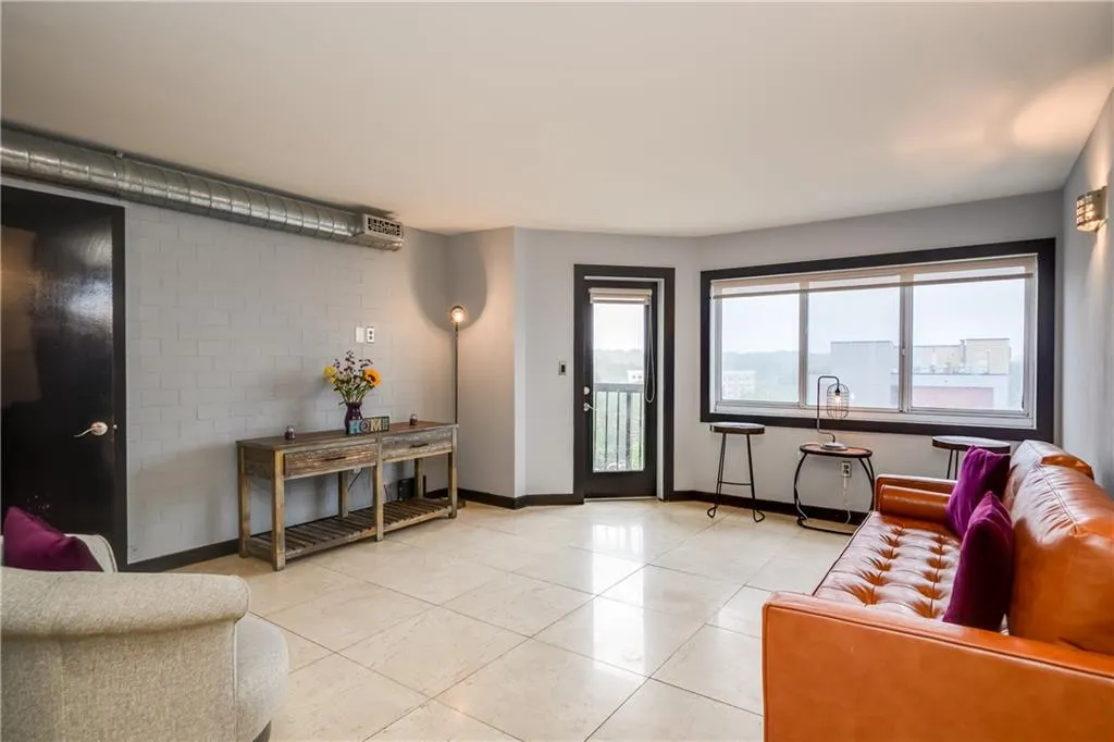 795 Hammond Drive Unit 1013, Atlanta, Georgia 30328, 2 Bedrooms Bedrooms, ,2 BathroomsBathrooms,Residential,Sold,795 Hammond Drive Unit 1013,6888498