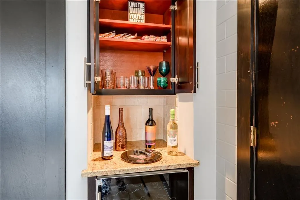 795 Hammond Drive Unit 1013, Atlanta, Georgia 30328, 2 Bedrooms Bedrooms, ,2 BathroomsBathrooms,Residential,Sold,795 Hammond Drive Unit 1013,6888498