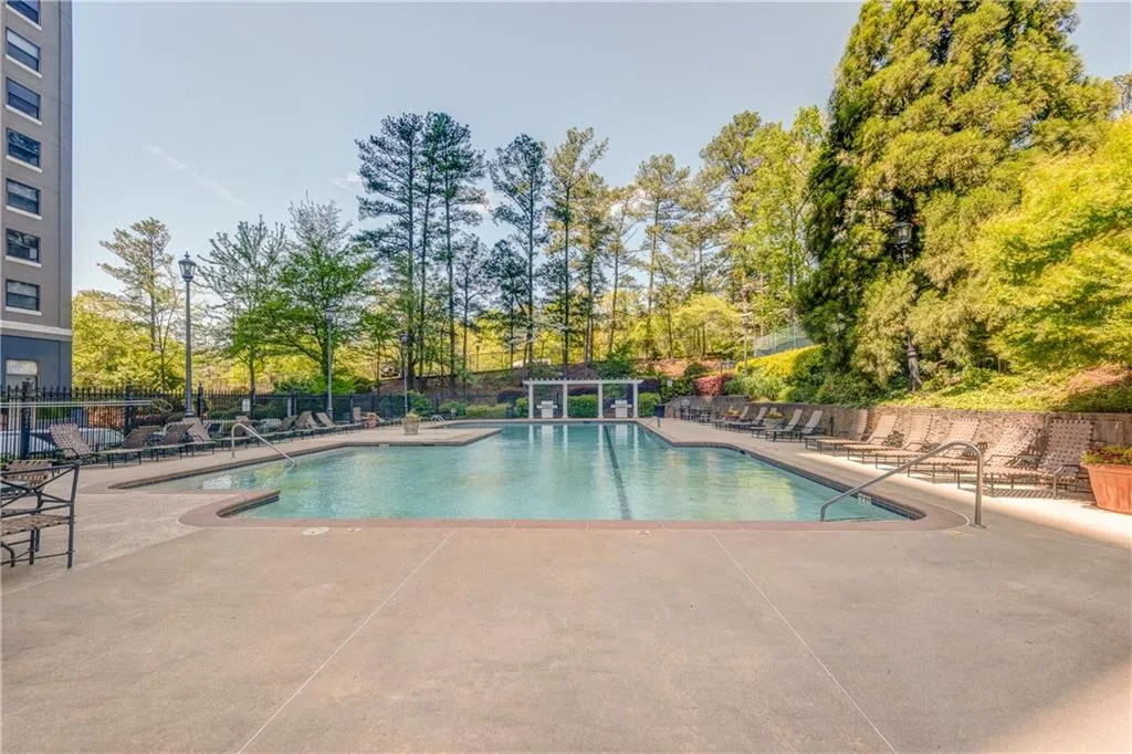 795 Hammond Drive Unit 1013, Atlanta, Georgia 30328, 2 Bedrooms Bedrooms, ,2 BathroomsBathrooms,Residential,Sold,795 Hammond Drive Unit 1013,6888498