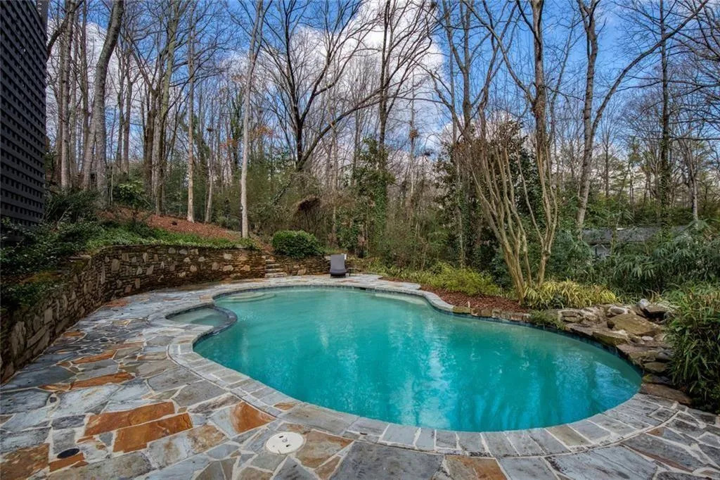 50 Glen Oaks Drive Nw, Sandy Springs, Georgia 30327, 5 Bedrooms Bedrooms, ,4 BathroomsBathrooms,Residential,Sold,50 Glen Oaks Drive Nw,7728741